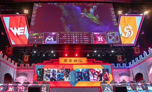 背后离不开 背后离不开