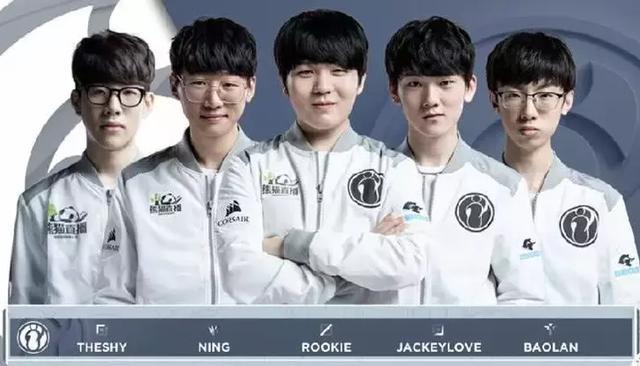 仅展现了他 仅展现了他