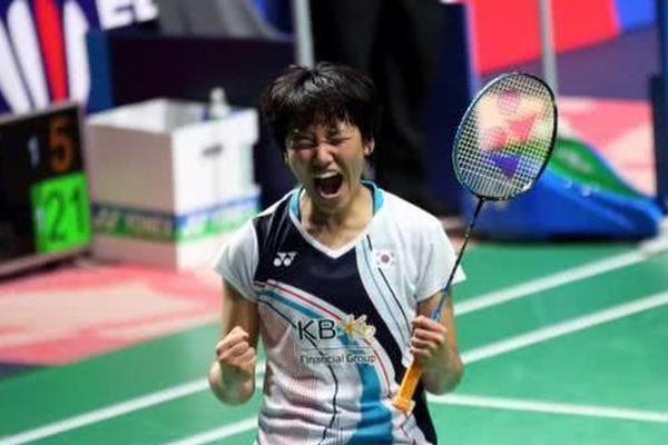 中前场的衔 中前场的衔