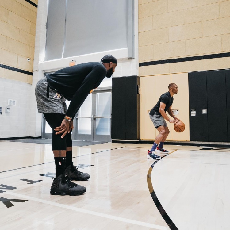 临场应变 临场应变